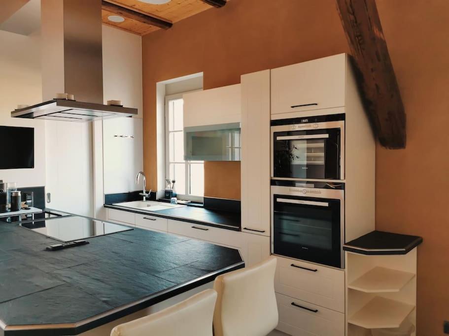 Appartement Luxus Mit Blick Ueber Im Zentrum *